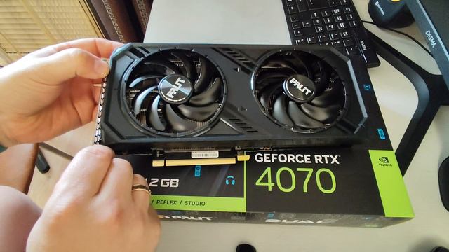 RTX 4070 DUAL 12GB.