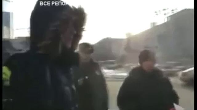 Анти СтопХам Екатеринбург повязали и заставили отклеивать наклейки смотреть онлайн