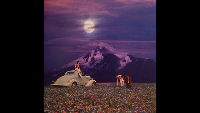 Still Corners - In The Middle Of The Night