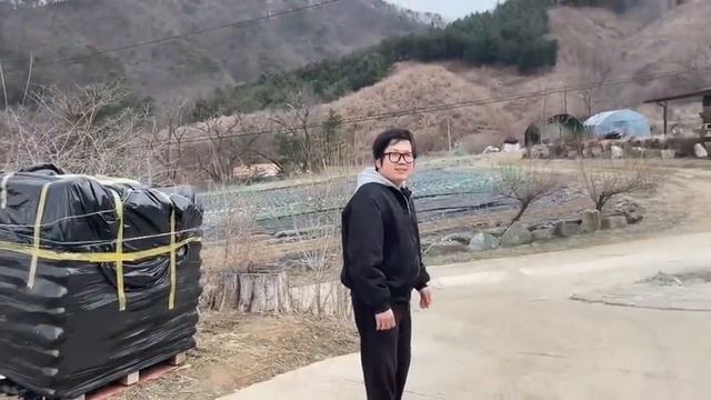 Южная Корея 🏠 19 марта/Утро/Наше расписание/Как ждём автобус/Садик/Грядка под горой/Вечер смотреть онлайн