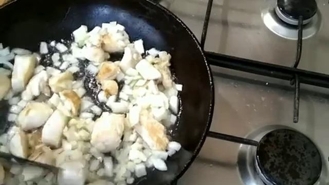 Тушёная.картошка с курицей. смотреть онлайн