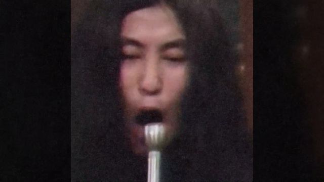THE YOKO ONO'S BEST SCREAMING MOMENT смотреть онлайн