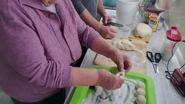 Творожные пончики на НОВЫЙ ГОД ! Быстро и вкусно смотреть онлайн