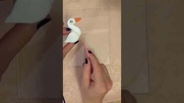 Лепим уточку из воздушного пластилина. Маму утку и утенка смотреть онлайн