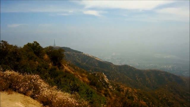 Вид с Тонгва Пик. View from the Tongva Peak. смотреть онлайн