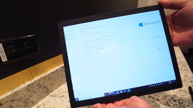Lenovo ThinkPad X1 Fold First Look - World's First Foldable Laptop #CES2020??? смотреть онлайн
