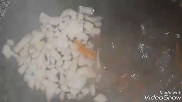 Суп с фрикадельками и с сыром. Легко и вкусно.