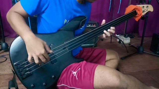 Max Rufo Custom Fretless Bass смотреть онлайн
