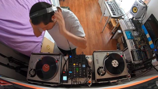 House & Tech House * Vinyl Dj Set * Technics SL1200MK2 and Pioneer DJM-450 (011) смотреть онлайн