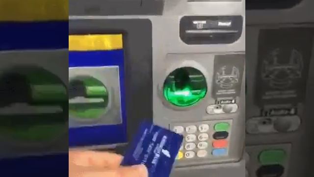 Как правильно вставить карточку в банкомат смотреть онлайн
