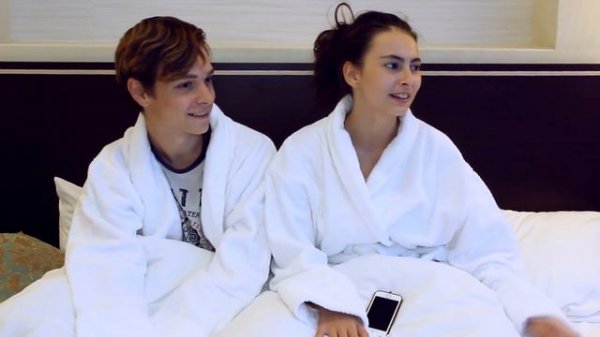 В ПОСТЕЛИ С МОДЕЛЬЮ