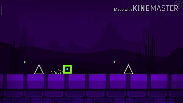 Geometry Dash пытаюсь пройти первый уровень смотреть онлайн