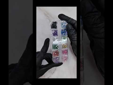 Три быстрых дизайна ногтей в одном клипе