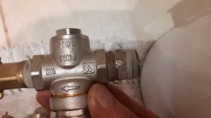 Как поменять редуктор давления