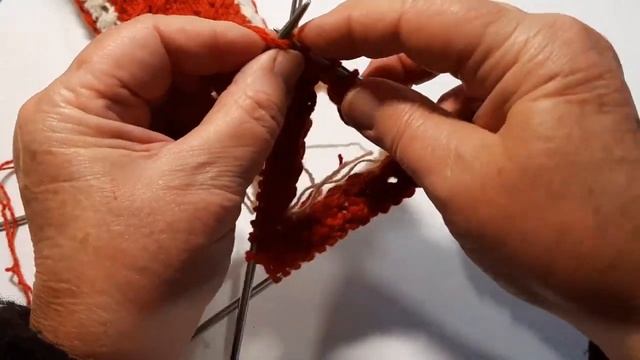 Красивые следочки - носочки спицами. смотреть онлайн