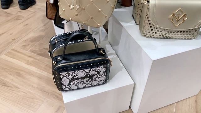 Lublin Plaza Шоппинг в Польше по-oдесски Shopping in Poland in Odessa's style смотреть онлайн