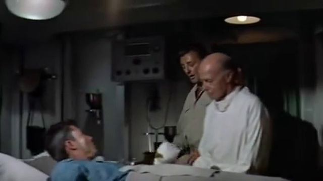 Под нами Враг смотреть онлайн