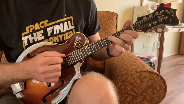 Calm Down Baby: Soothing Brahms' Lullaby on mandolin смотреть онлайн