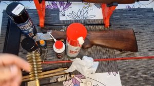 Необходимый набор для чистки первого гладкого ружья.