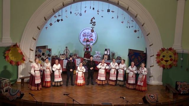 Ансамбль"Горлица", г. Норильск 1.Лирическая"Ой, пришатнулся" , 2.Плясовая "Ой, как пойду я " смотреть онлайн