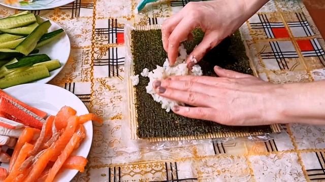 ЕЩЕ ОДИН  ВАРИАНТ РОЛЛОВ!! РОЛЛЫ ЗАПЕЧЁННЫЕ В ДУХОВКЕ С СЫРОМ И ИКРОЙ МИНТАЯ!