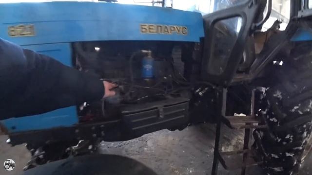 БЕЛАРУС стоял всю зиму. Откопали "подснежник". Запуск МТЗ 82.1 смотреть онлайн