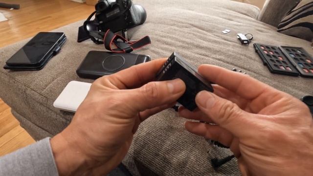 Canon - EOS R50 / USB Adapter / Power Bank / Dummy Battery смотреть онлайн