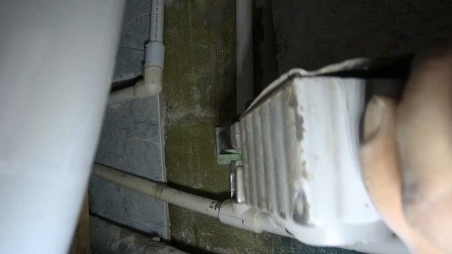Ставлю монтажную планку на смеситель в ванной смотреть онлайн
