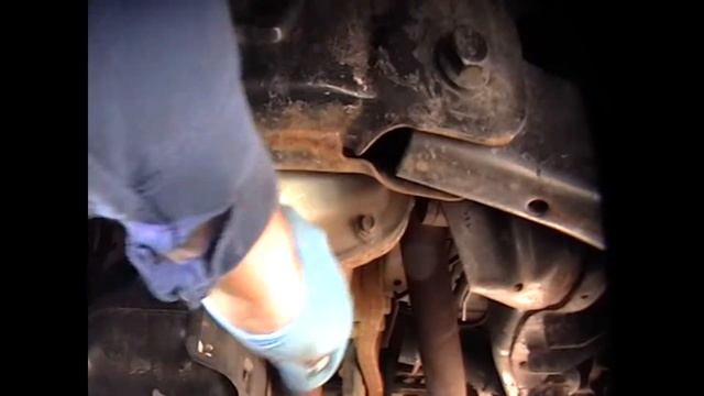 HOW TO CHANGE FORD EXPEDITION REAR DIFF LUBE(OIL)#REAR END CHATTERING NOISE FIX#ROYAL PURPLE#2015 смотреть онлайн