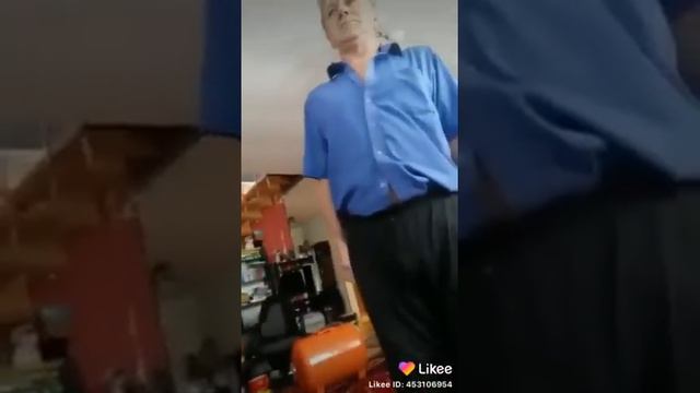 ... ОПЯТЬ ТРЕНИРОВКИ И МУШТРА... ТРУДНО БЫТЬ ДЕДОМ.... ДОБРЫМ И ПОСЛУШНЫМ... смотреть онлайн