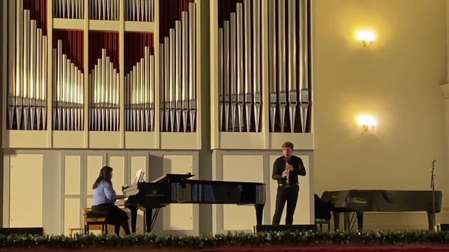 Mozart - Clarinet concerto A major. Part 1 смотреть онлайн