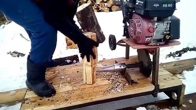 Колка дров. Мотоблок ELITECH КБ 60 смотреть онлайн