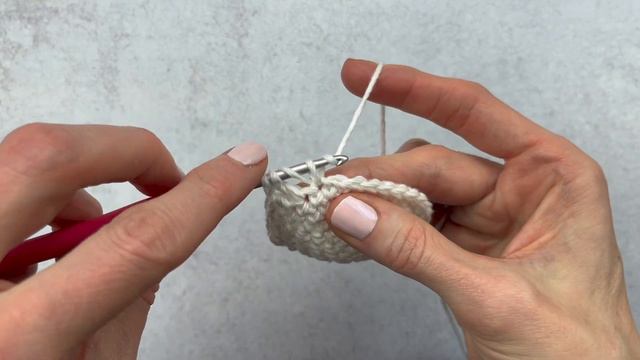Left Handed: How To Crochet An Eggshell Pattern for Amigurumi | Crochet Along | Yarn Society смотреть онлайн