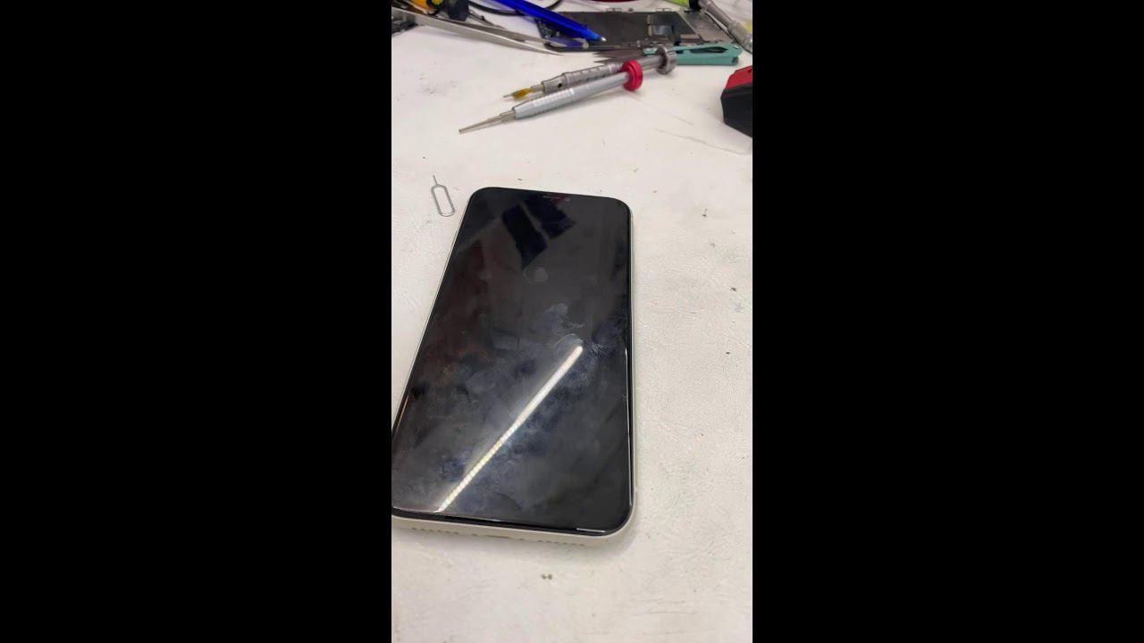 iPhone 11 не включается после дождя смотреть онлайн