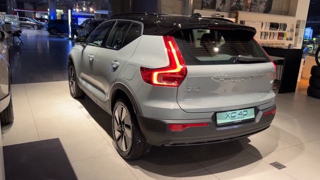 Volvo XC40 P8 Twin Motor Ultimate | Vapour Grey | Microtech upholstery смотреть онлайн