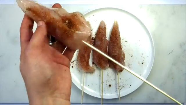 How to make your chicken super tasty with Sass smokey seasoning смотреть онлайн