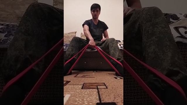 3 лучших упражнений на предплечья с резинкой | тренировка дома #тренировка #спорт #тренировкадома