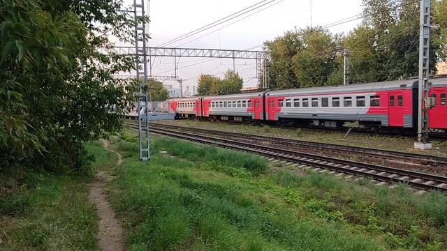 ЭД4М 0004 на станции Нагатинская смотреть онлайн