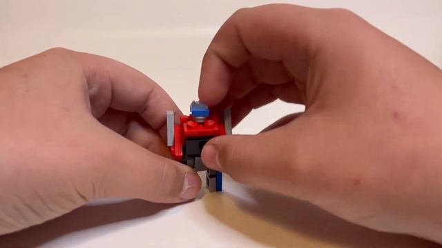 LEGO Mini Optimus Prime смотреть онлайн