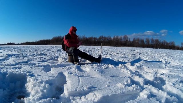 Трудовая густера на безмотылку. 24 марта2018г. смотреть онлайн