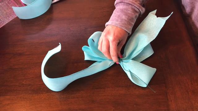 How to TIE a SPRING BOW using DOLLAR TREE RIBBON 🌷EASY WREATH BOW смотреть онлайн