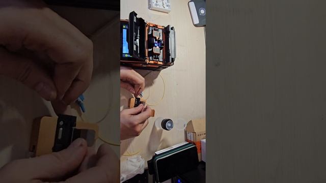 Сварки спайка оптоволоконного кабеля своими руками. Сварка оптического кабеля -Пайка оптики смотреть онлайн