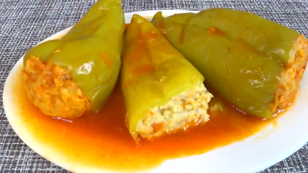 Как БОМБИЧЕСКИ вкусно НАКОРМИТЬ семью УЖИНОМ за 20 минут! Фаршированные ПЕРЦЫ с КАПУСТОЙ и МЯСОМ! смотреть онлайн