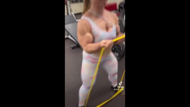 Muscle Girls Biceps Compilation смотреть онлайн