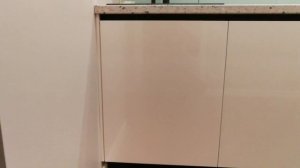 Белая кухня без ручек 3 метра (под потолок) С профилем Гола (Gola, Schuco)