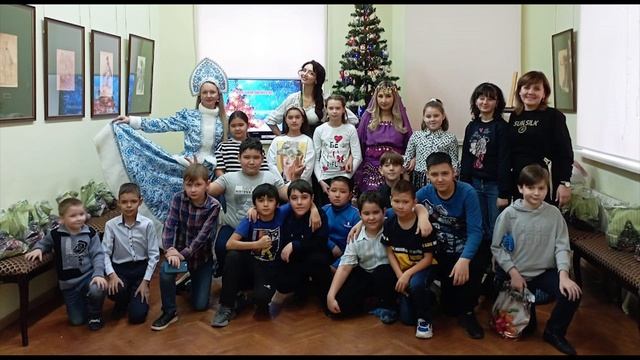 Новый год.mp4 смотреть онлайн