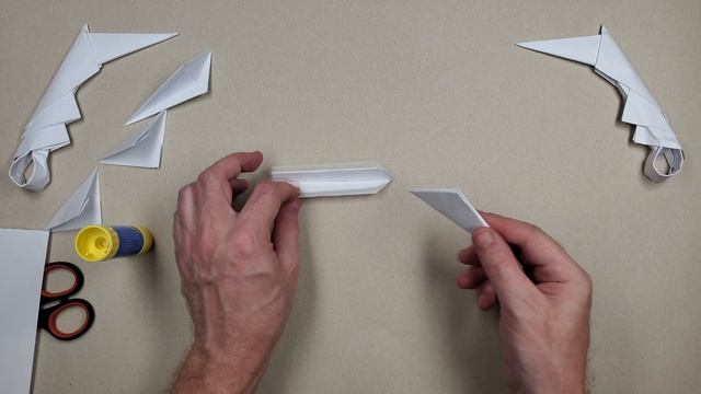 DIY - How to make KARAMBIT from A4 paper смотреть онлайн