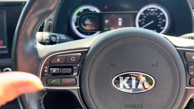 KIA NIRO 1.6 3 5d 104 BHP смотреть онлайн