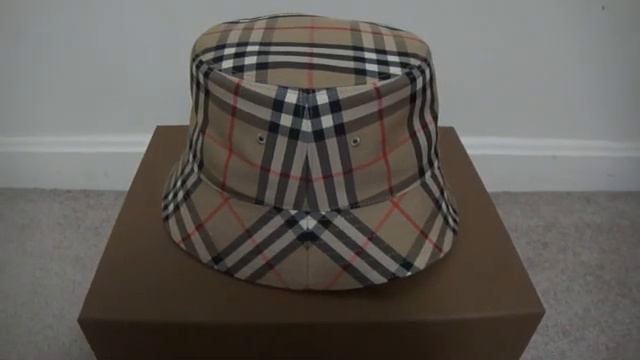 BURBERRY VINTAGE CHECK TECHNICAL BUCKET HAT - ARCHIVE BEIGE смотреть онлайн