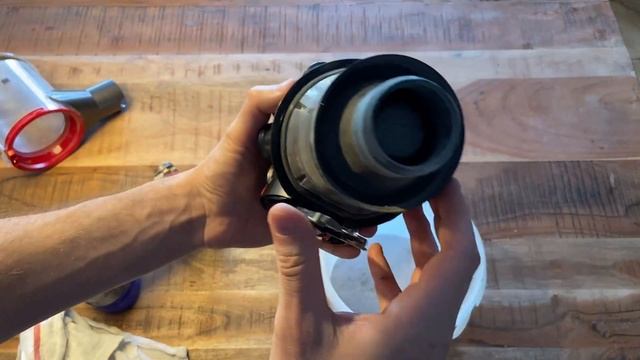 Dyson V8 Reinigung - Tutorial & Anleitung